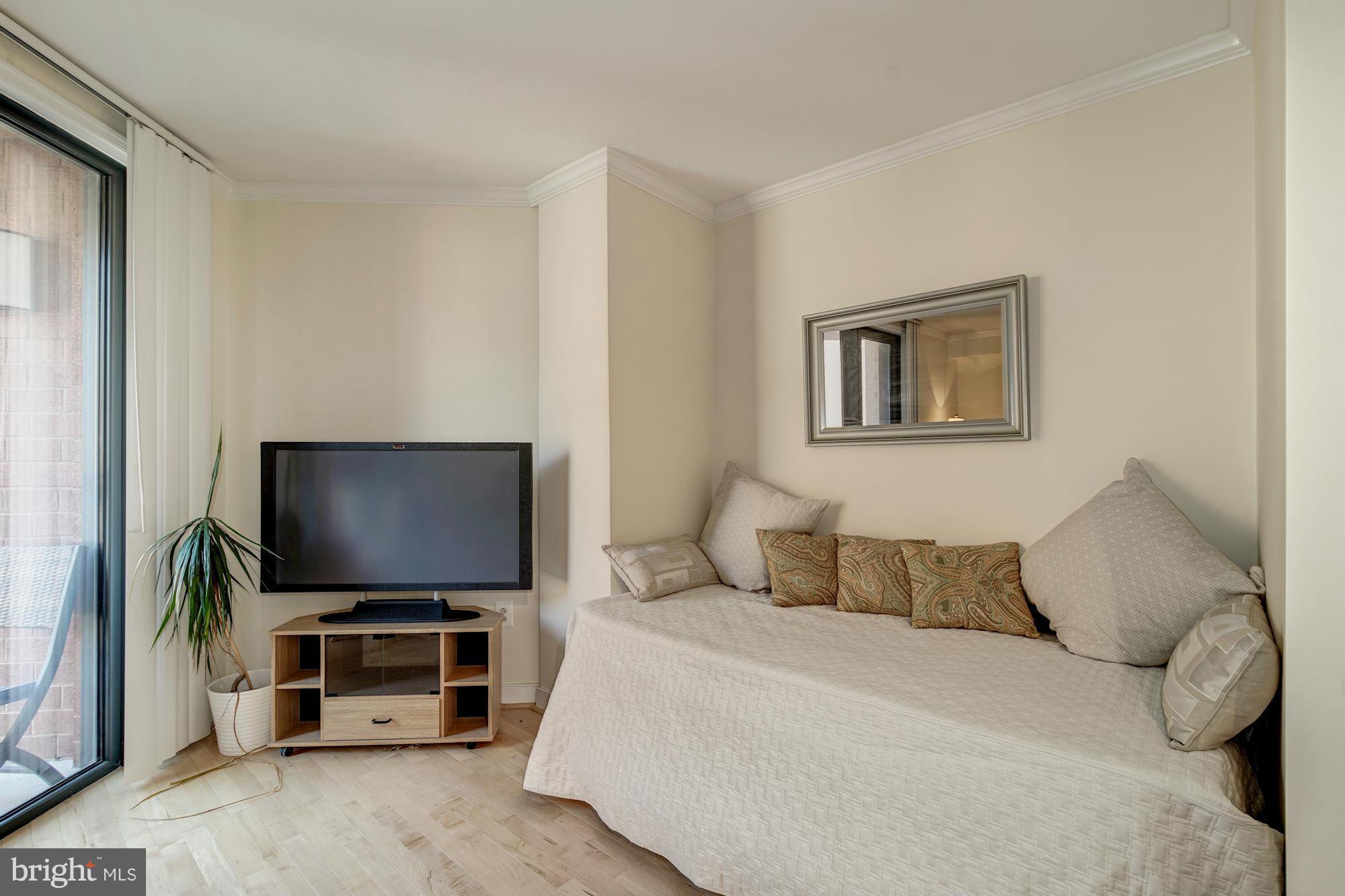 631 D Street Northwest, Unit 738 Washington, DC 20004 - Photo 14 of 25 Interior (General)