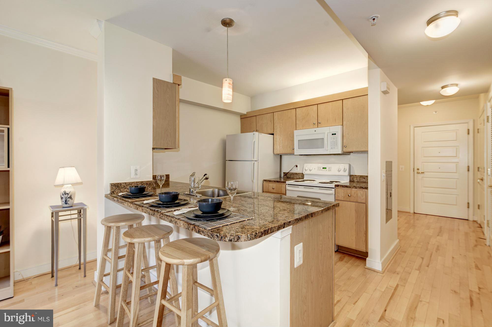 631 D Street Northwest, Unit 738 Washington, DC 20004 - Photo 10 of 25 Kitchen
