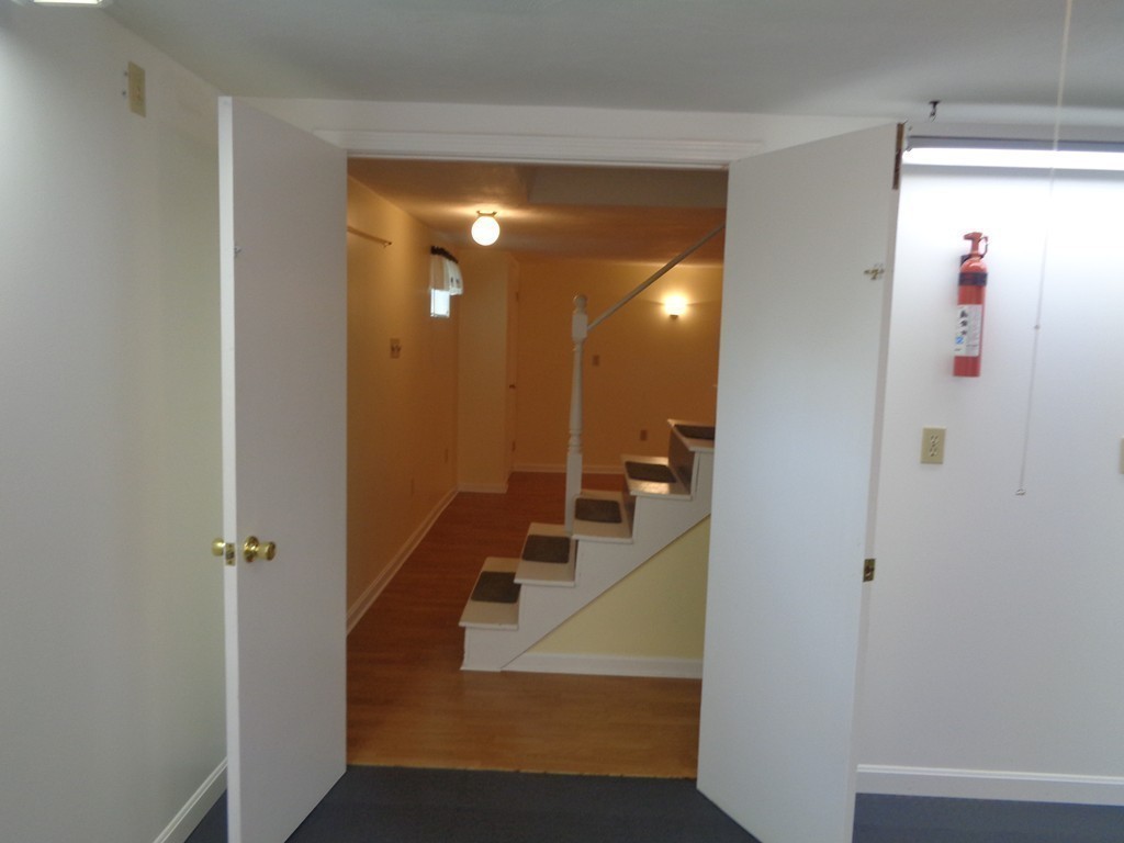 26 Hilltop Road Billerica, MA 01821 - Photo 20 of 30 Gallery Image 20