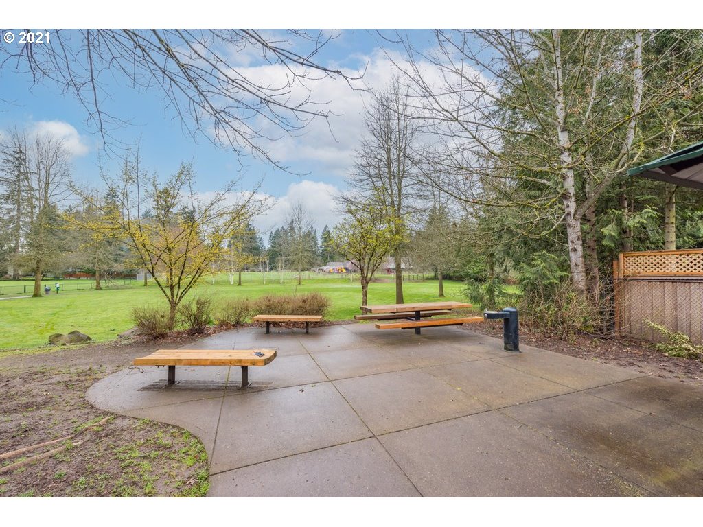19020 Pilkington Road Lake Oswego, OR 97035 - Photo 29 of 32 Neighborhood Park