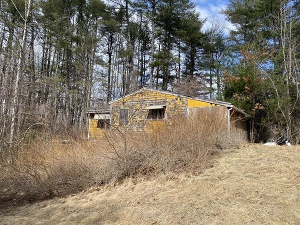 186 Brandy Brow Road Haverhill, MA 01830 - Photo 2 of 4 Gallery Image 2