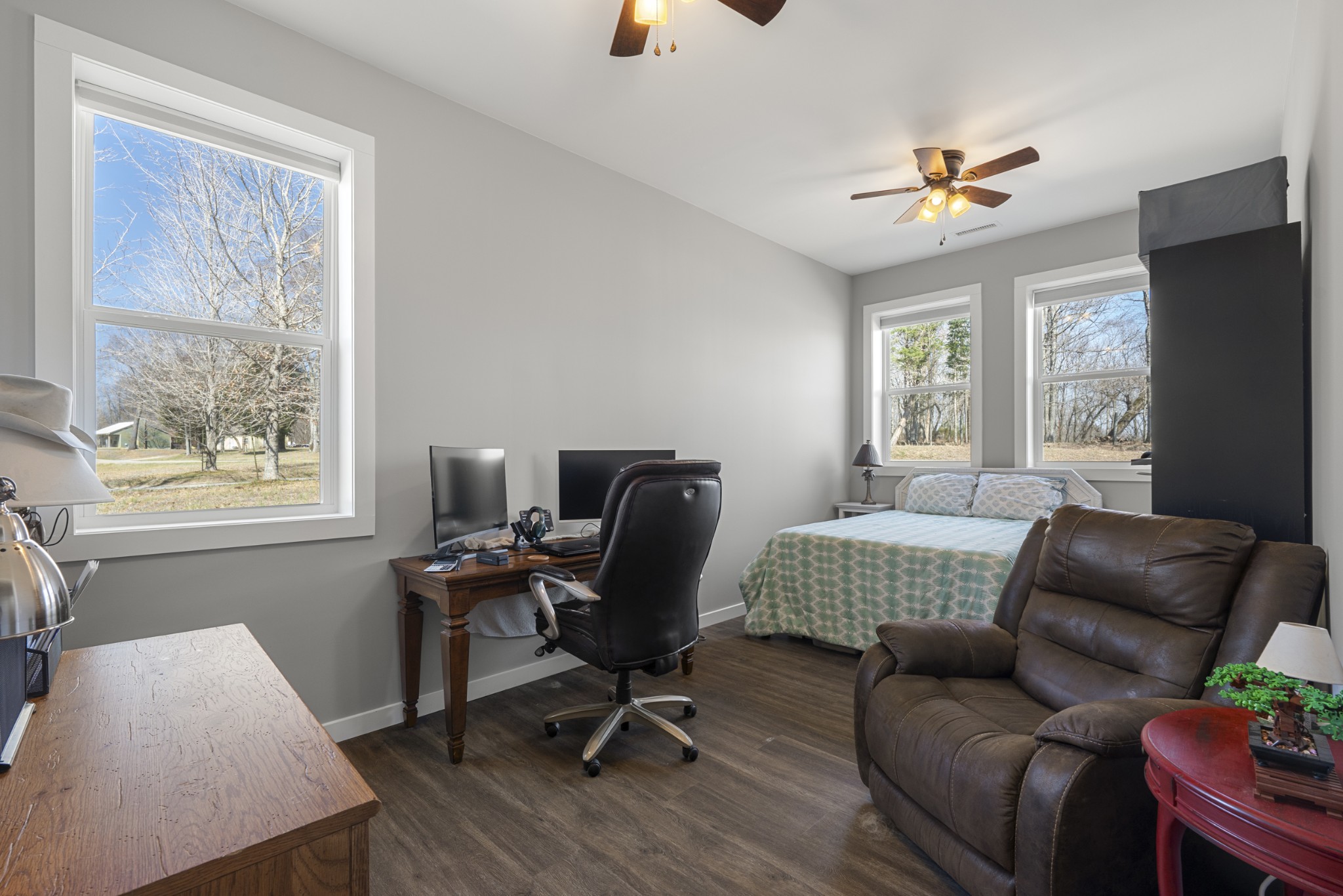 3363 Ridge Road Columbia, TN 38401 - Photo 19 of 43 a view of a livingroom with workspace and a window