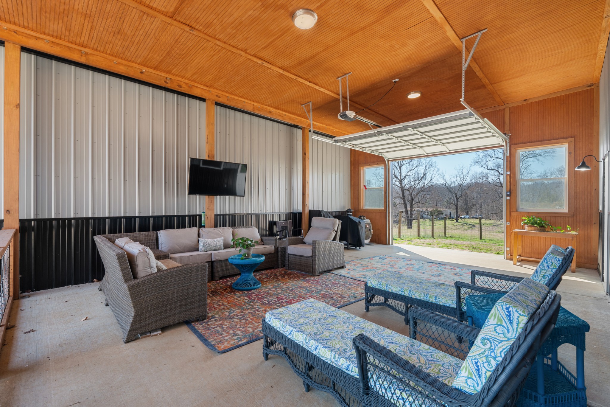3363 Ridge Road Columbia, TN 38401 - Photo 25 of 43 a outdoor space with patio furniture
