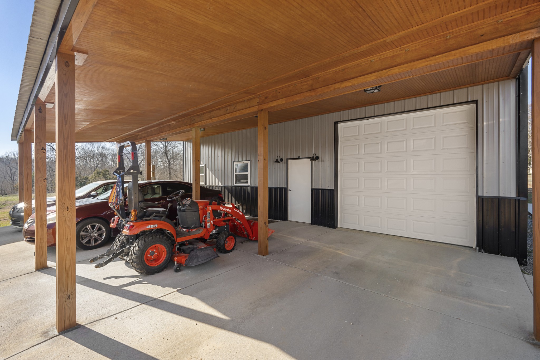 3363 Ridge Road Columbia, TN 38401 - Photo 29 of 43 a view of a garage with parked cars