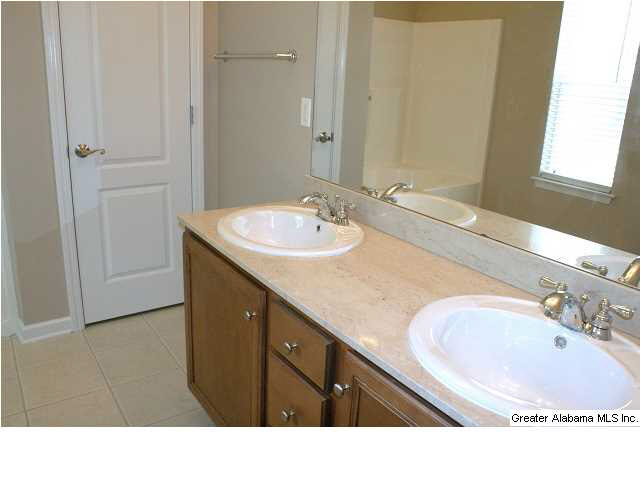 110 Highview Cove Pelham, AL 35124 - Photo 10 of 14