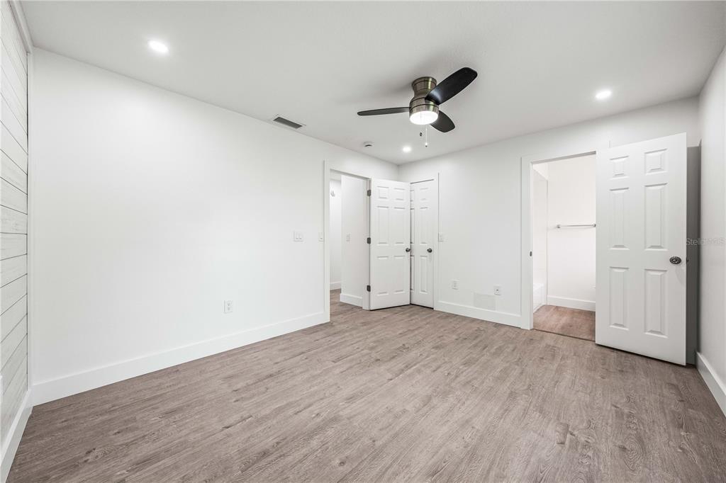 5672 South Lockwood Ridge Road Sarasota, FL 34231 - Photo 23 of 63 Gallery Image 23