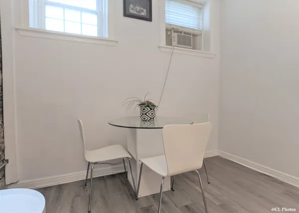 $2,000 | 4312 North Clarendon Avenue, Unit 1200, Chicago, IL 60613