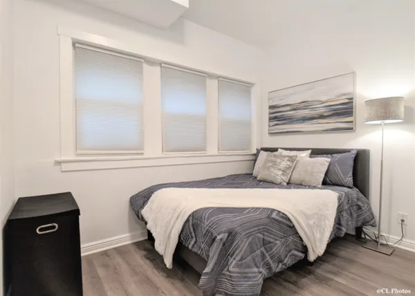 $2,000 | 4312 North Clarendon Avenue, Unit 1200, Chicago, IL 60613