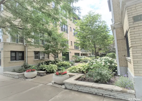 $2,000 | 4312 North Clarendon Avenue, Unit 1200, Chicago, IL 60613