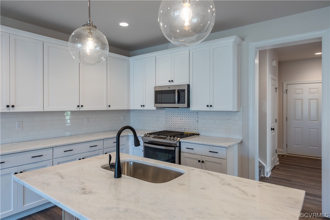 214 Lauradell Road, Unit 93 Ashland, VA 23005 - Photo 8 of 32 MOVE-IN READY!