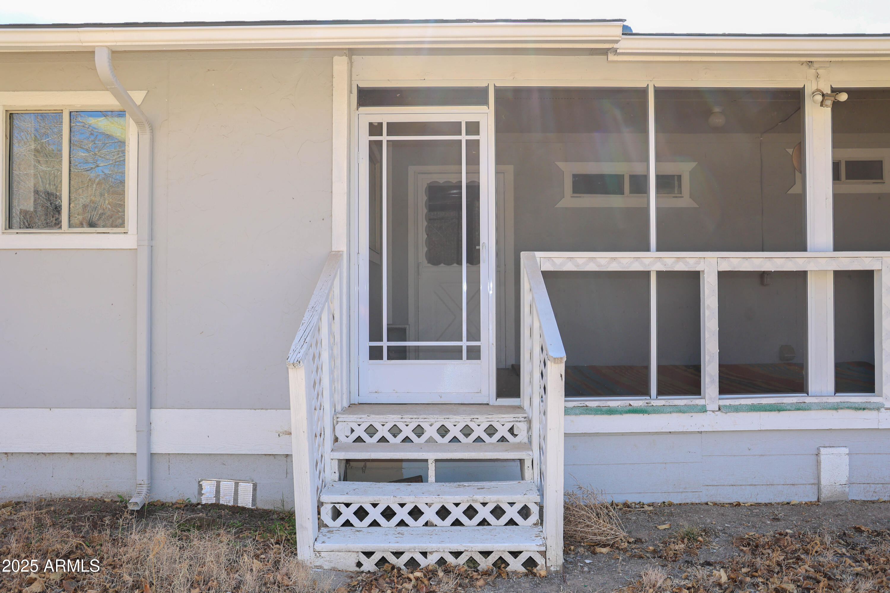 778 West Salt Mine Road Camp Verde, AZ 86322 - Photo 14 of 18 Screened in Porch