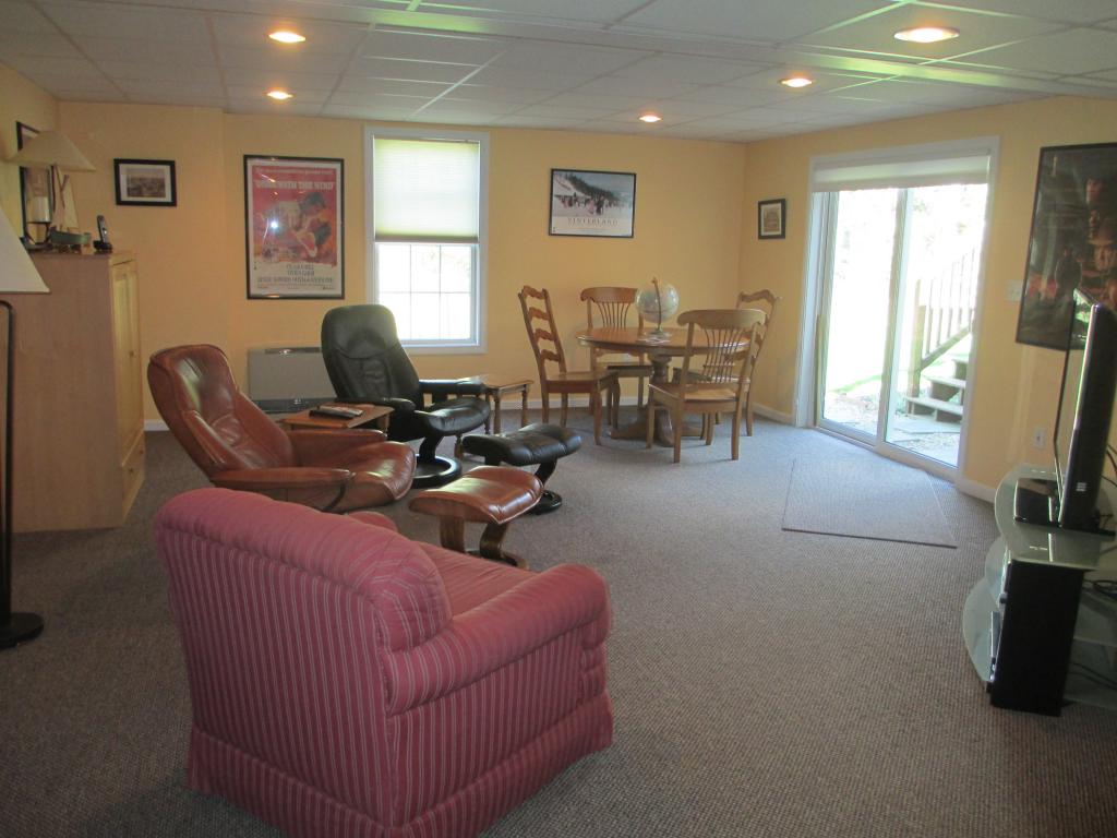 13 Josiah Bartlett Road, Unit 13 Amherst, NH 03031 - Photo 19 of 31