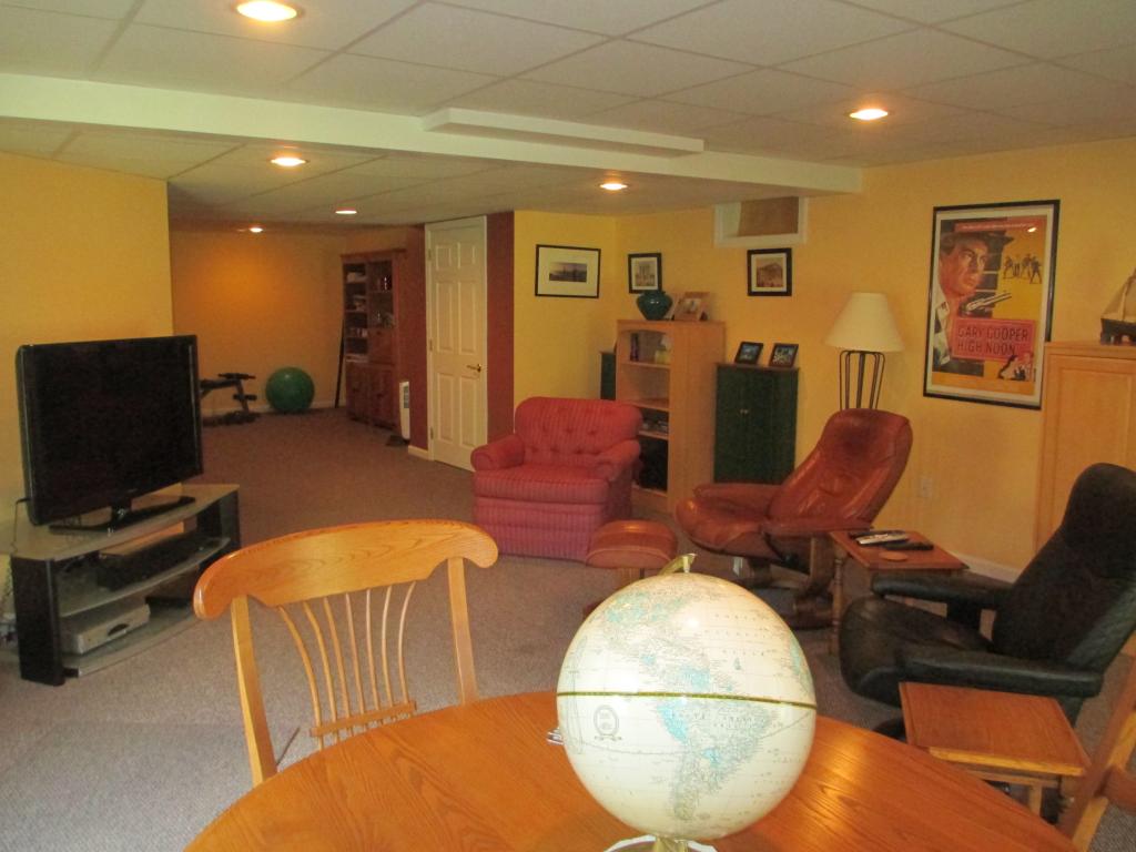 13 Josiah Bartlett Road, Unit 13 Amherst, NH 03031 - Photo 21 of 31