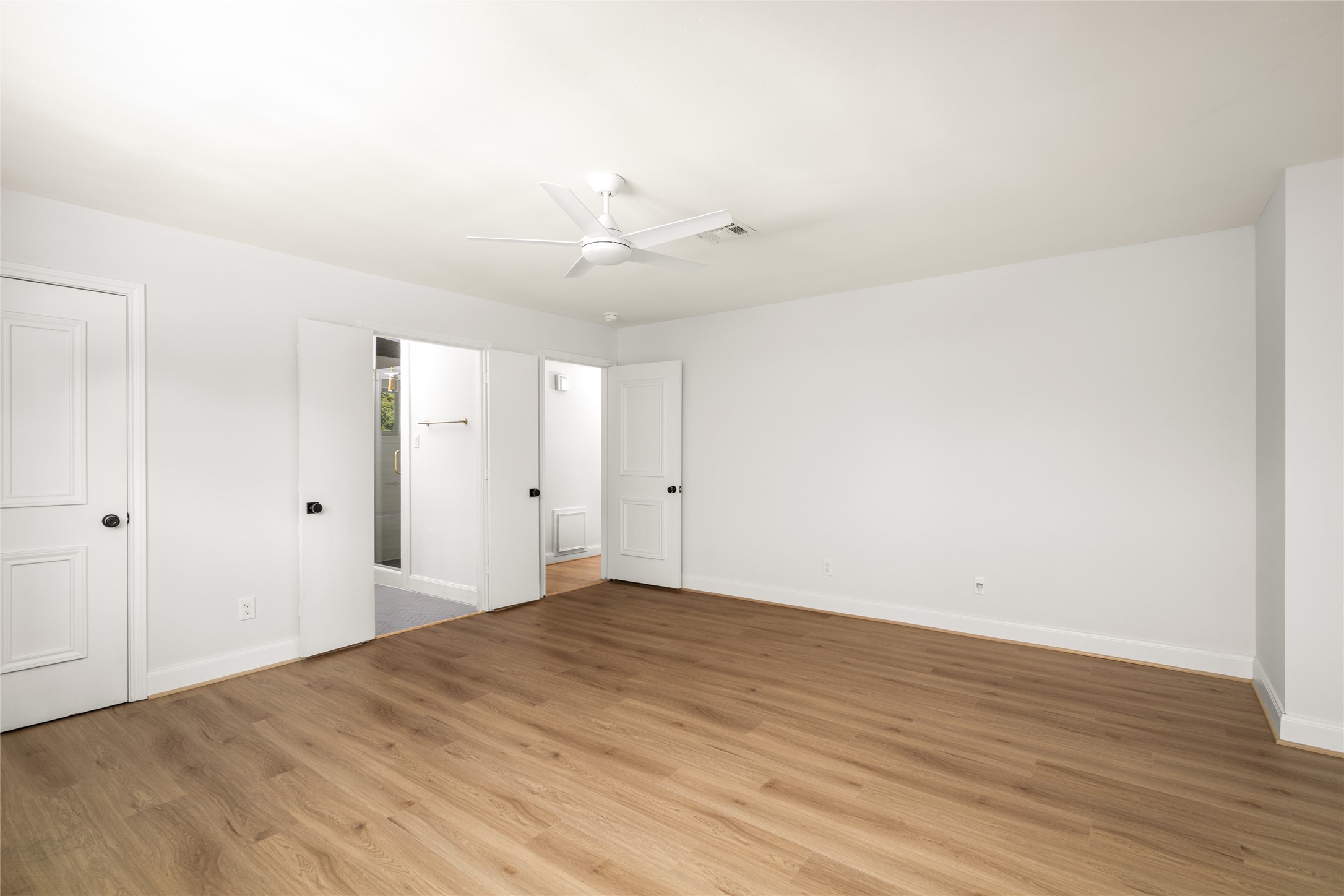 10830 Burgoyne Road Houston, TX 77042 - Photo 28 of 44 Gallery Image 28