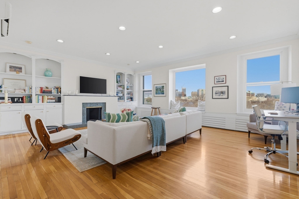 122 Beacon Street, Unit 5 Boston, MA 02116 - Photo 3 of 16