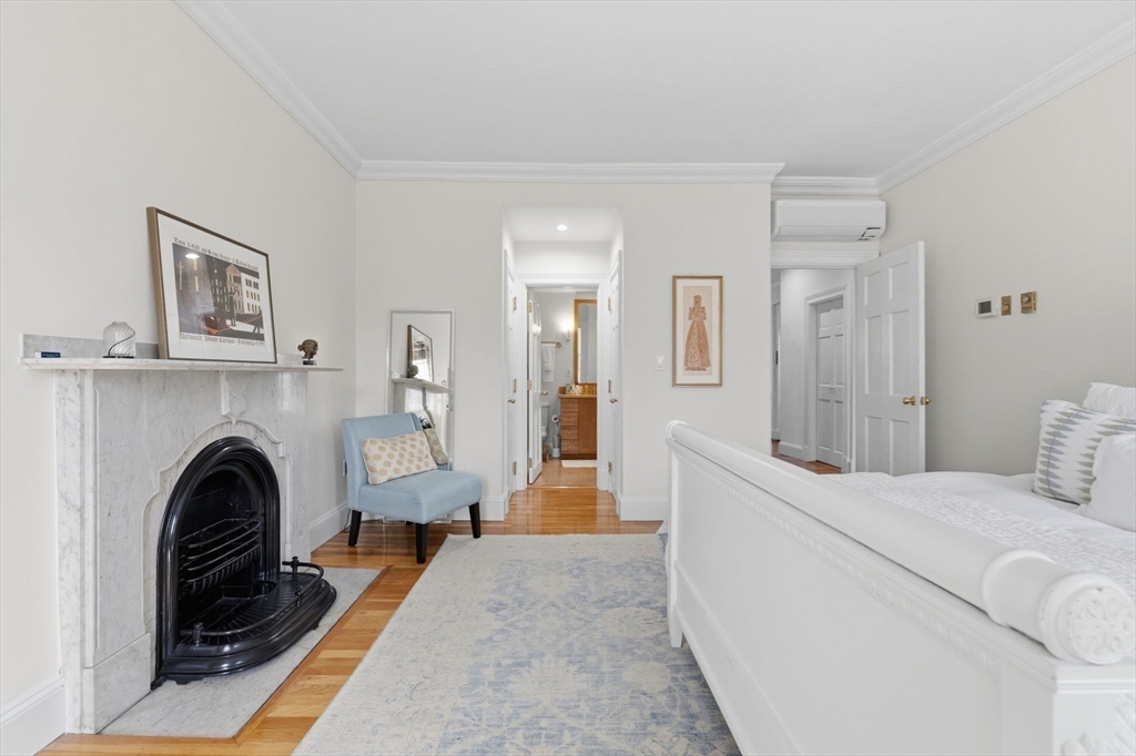 122 Beacon Street, Unit 5 Boston, MA 02116 - Photo 7 of 16