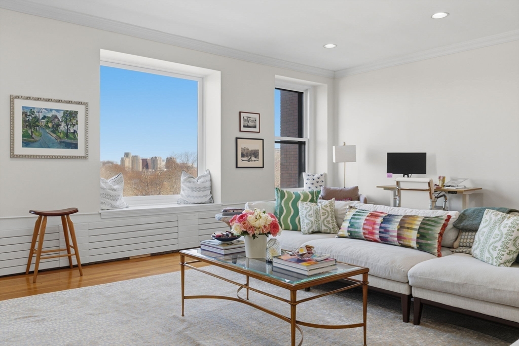 122 Beacon Street, Unit 5 Boston, MA 02116 - Photo 10 of 16