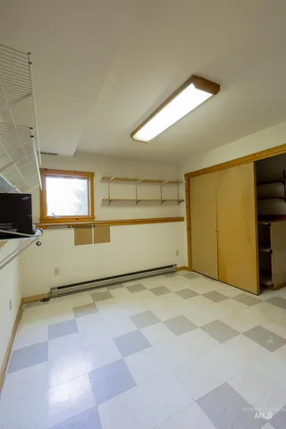 $875,000 | 1021 Claypit Road, Troy, ID 83871