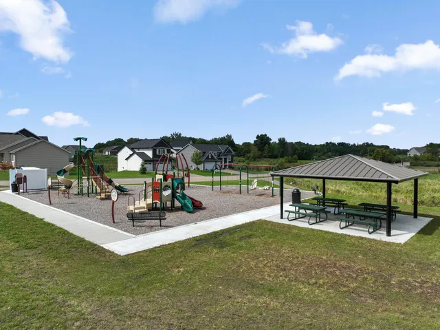 $551,600 | 9561 Lydia Lane, Elko New Market, MN 55020