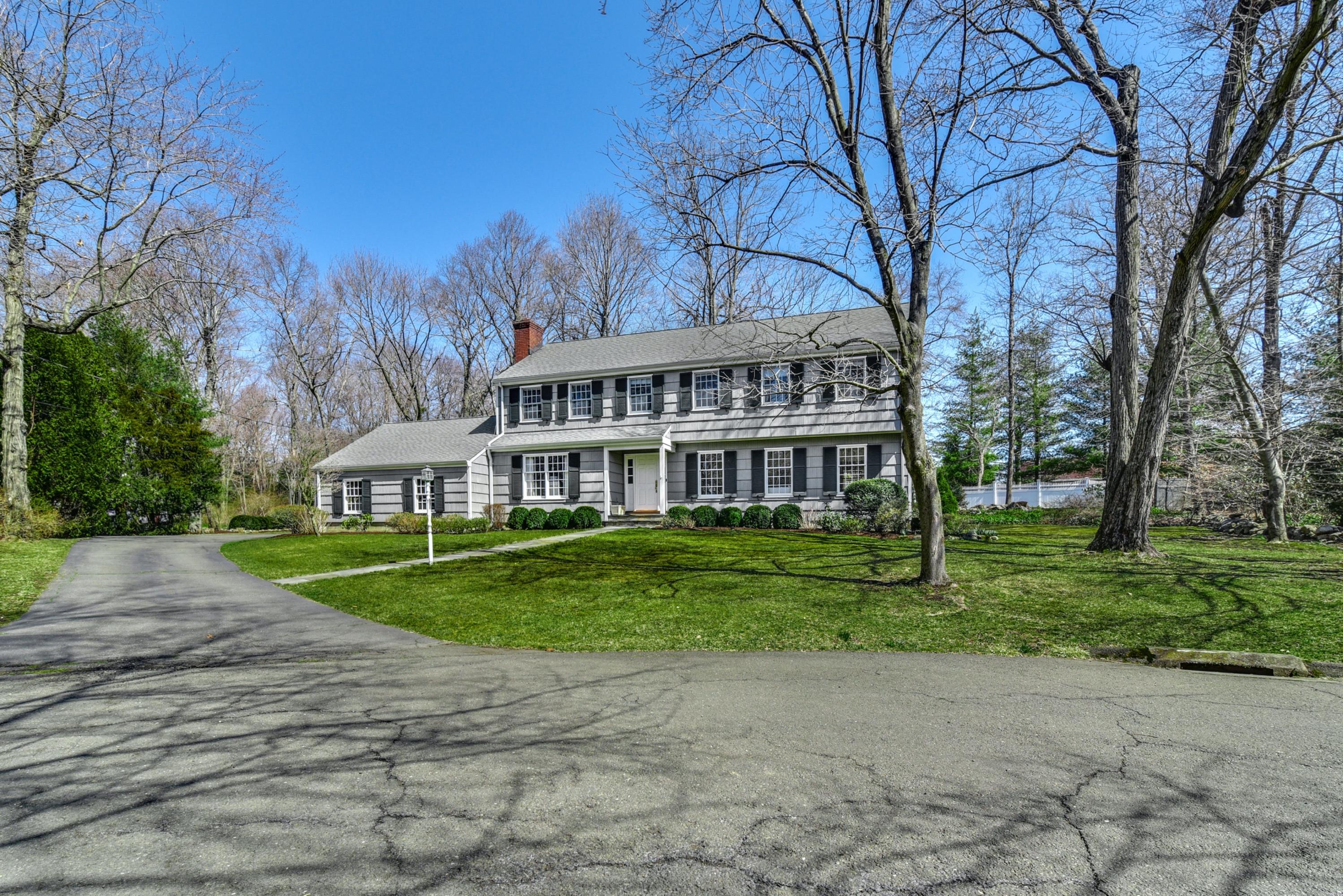 26 Royle Road Darien, CT 06820 - Photo 2 of 43 26 Royle - Cul De Sac