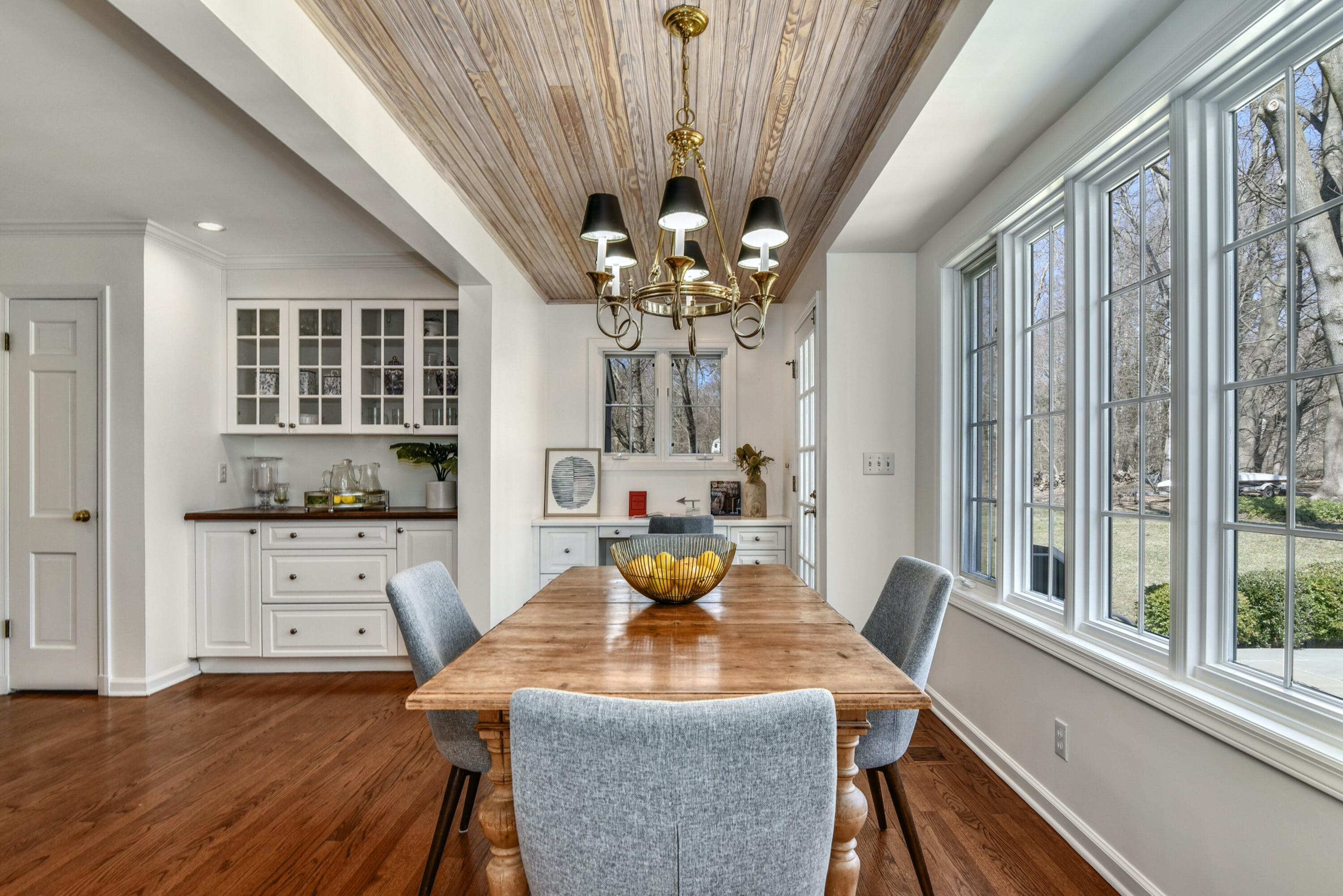 26 Royle Road Darien, CT 06820 - Photo 15 of 43 Eat In Kitchen