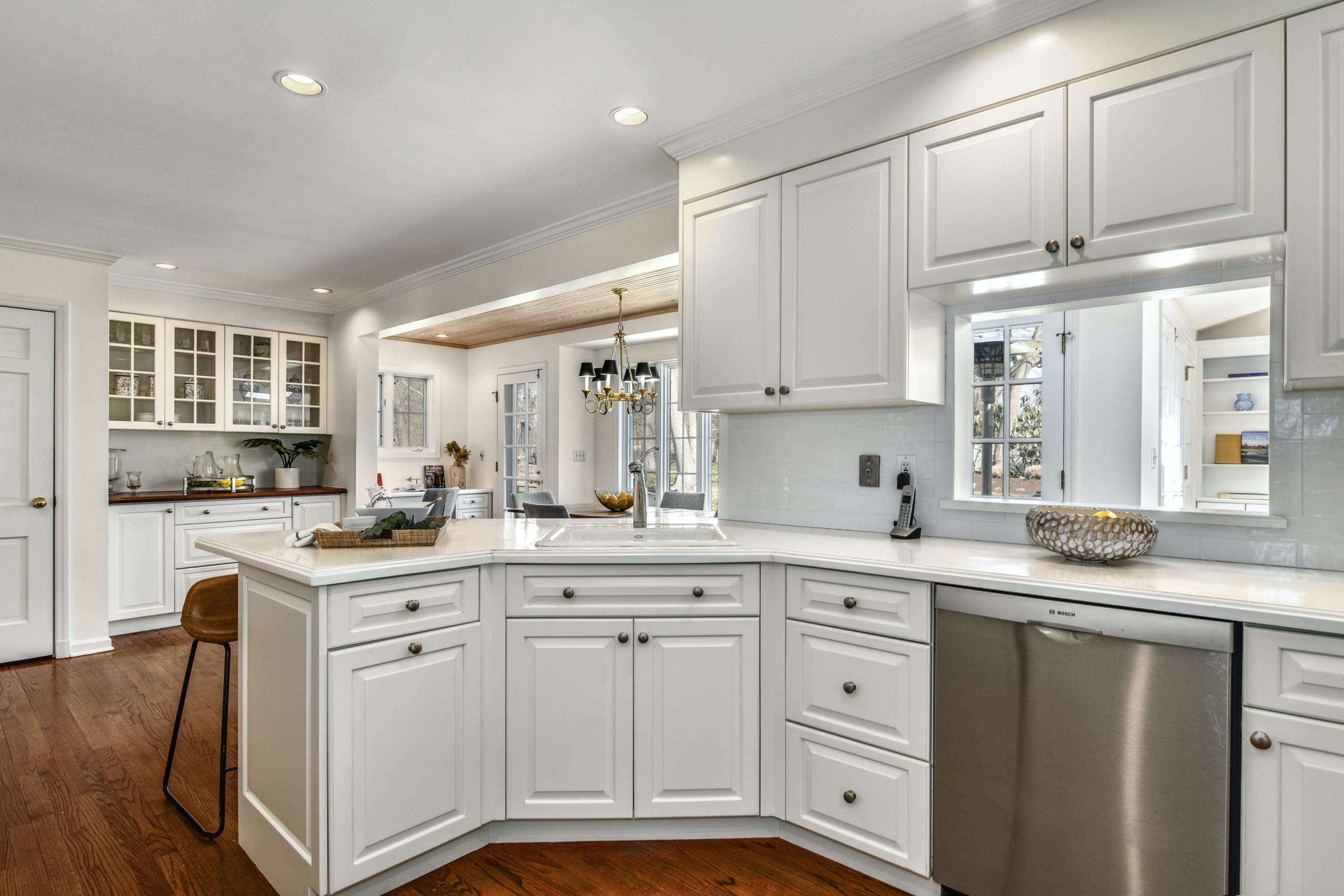26 Royle Road Darien, CT 06820 - Photo 18 of 43 Kitchen