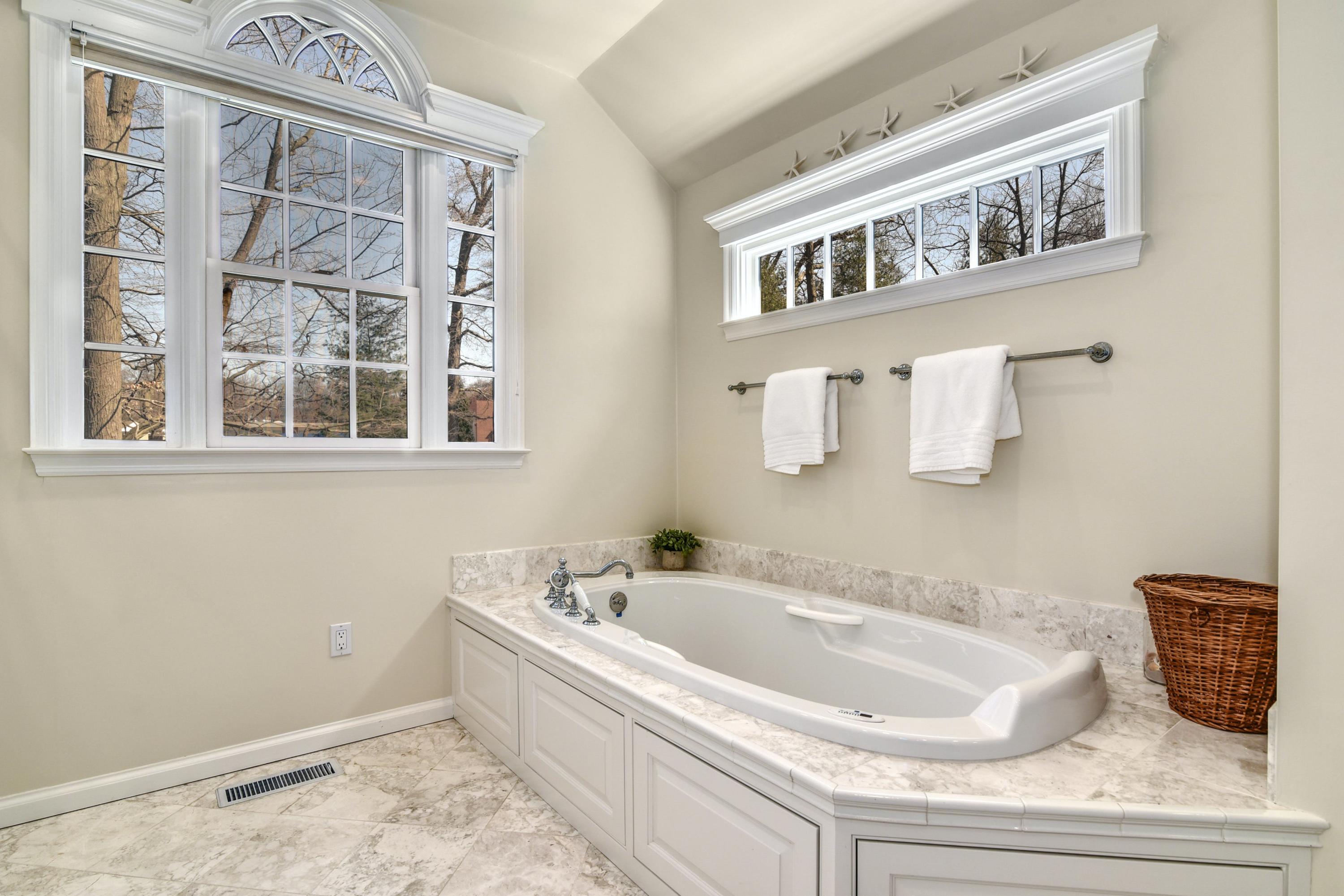 26 Royle Road Darien, CT 06820 - Photo 28 of 43 Master Bathroom