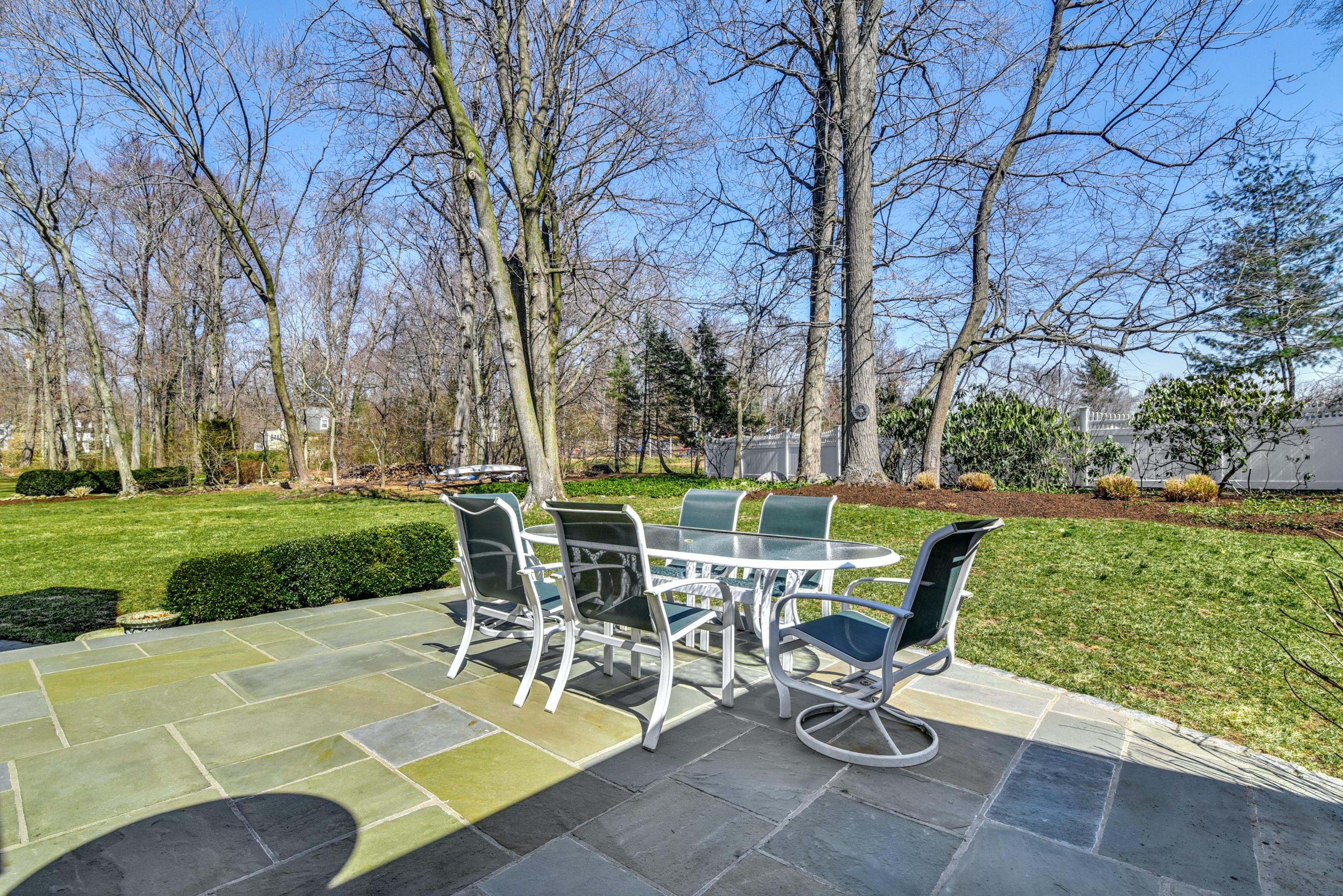 26 Royle Road Darien, CT 06820 - Photo 35 of 43 Patio to Back Yard