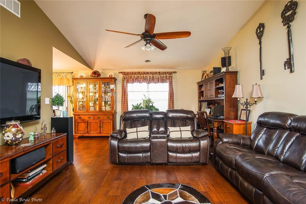 955 Easy Street Crown Point, IN 46307 - Photo 3 of 18 Gallery Image 3