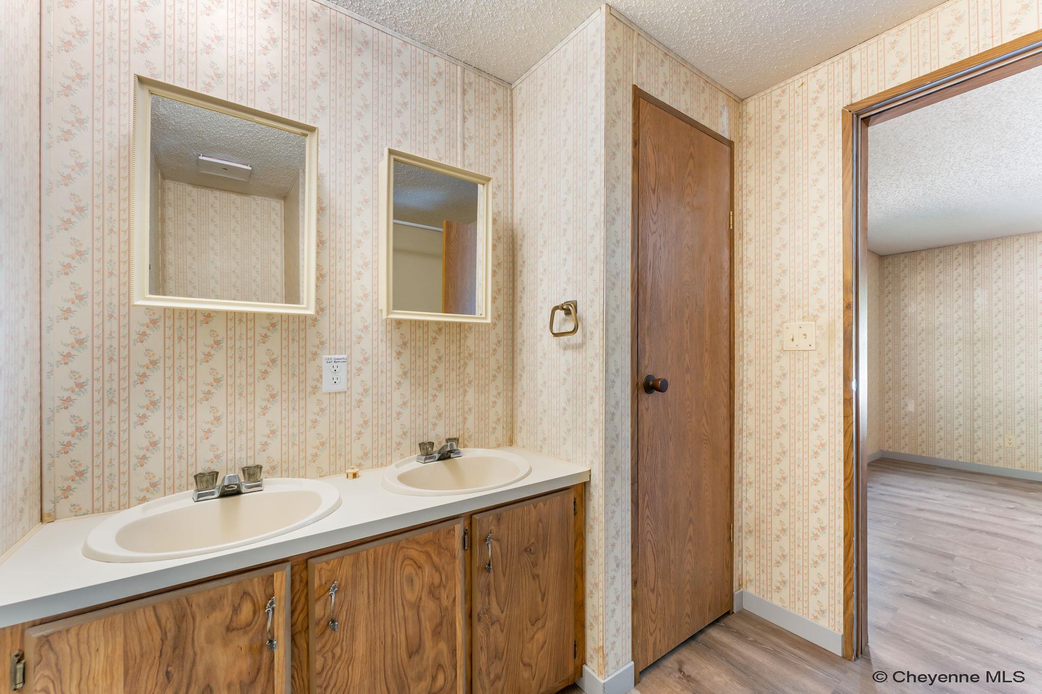 1405 Renee Road Cheyenne, WY 82007 - Photo 9 of 15 Gallery Image 9