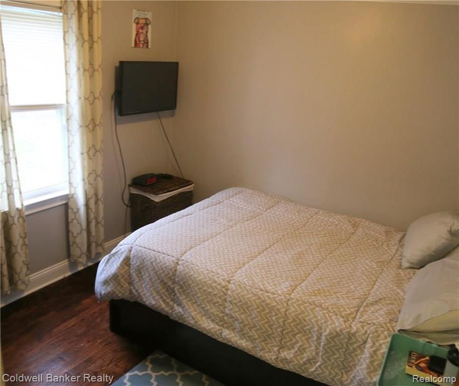21654 Middlebelt Road Farmington Hills, MI 48336 - Photo 17 of 23