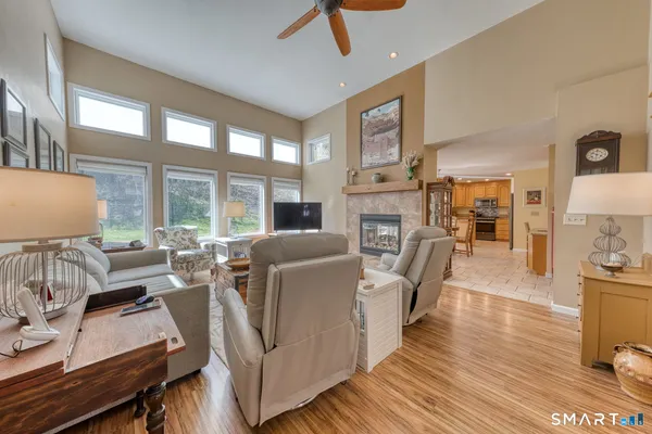 $595,000 | 20 Renn Lane, Berlin, CT 06037