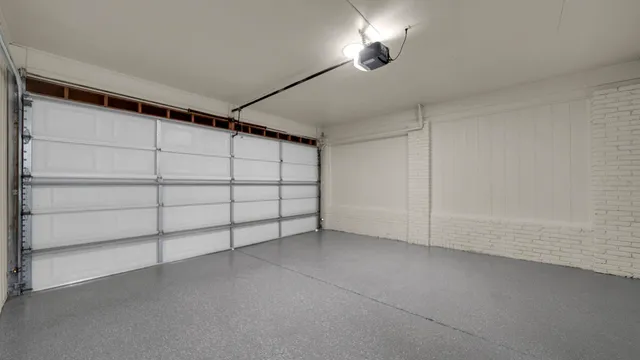 a view of a garage
