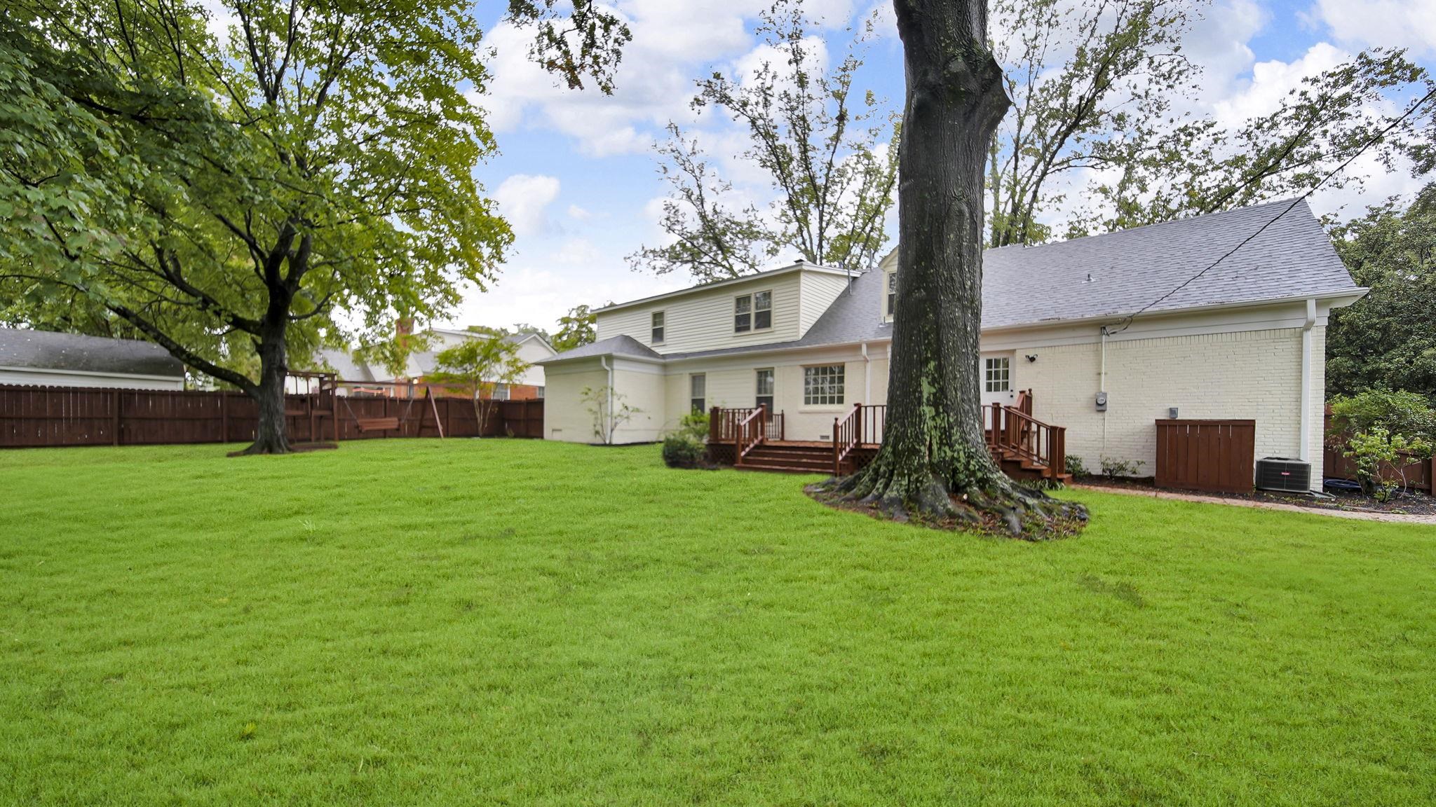 5256 Collingwood Road Memphis, TN 38117 - Photo 4 of 40 a view of a house with a yard porch and sitting area