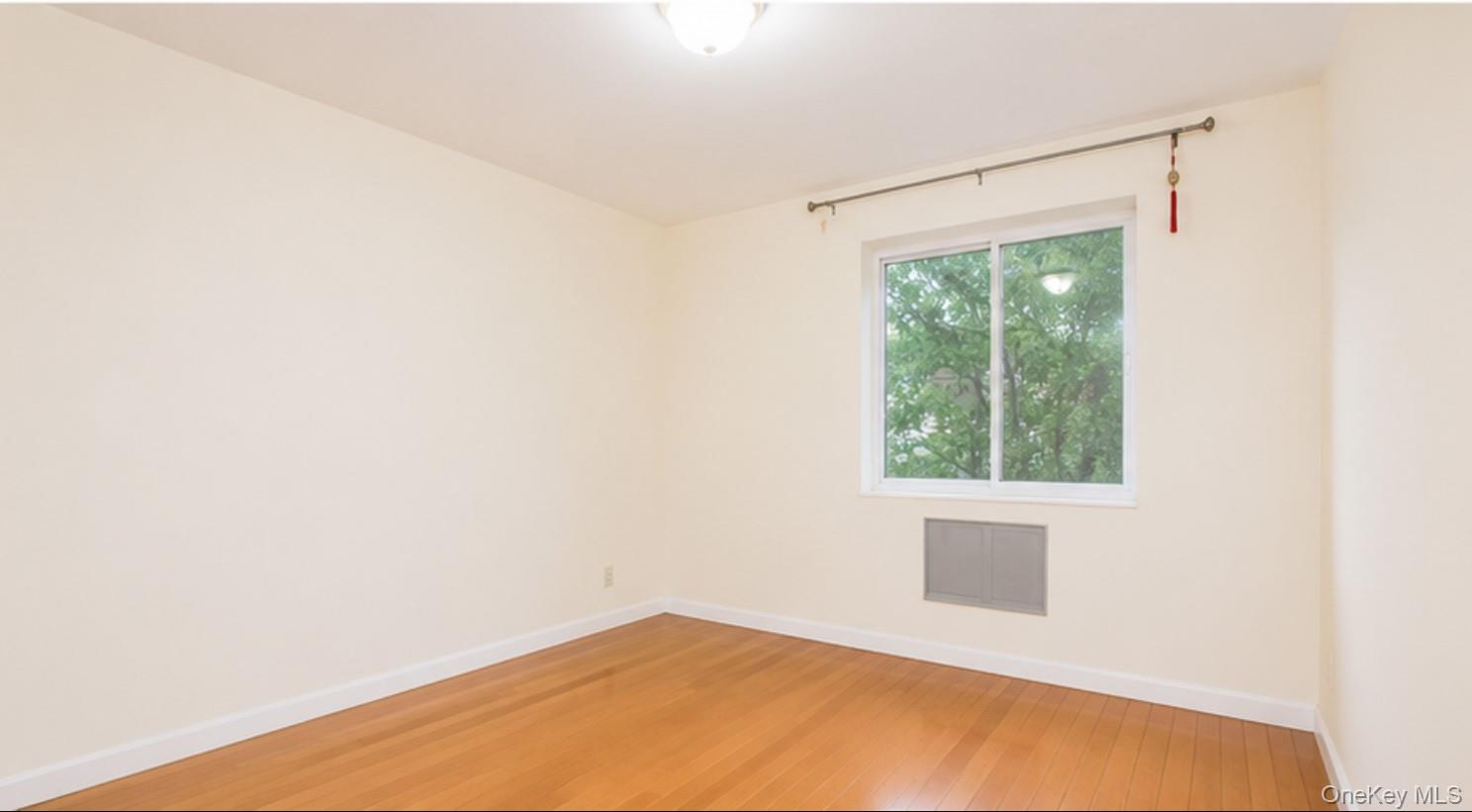 137-08 31st Road, Unit 5D Queens, NY 11354 - Photo 10 of 12