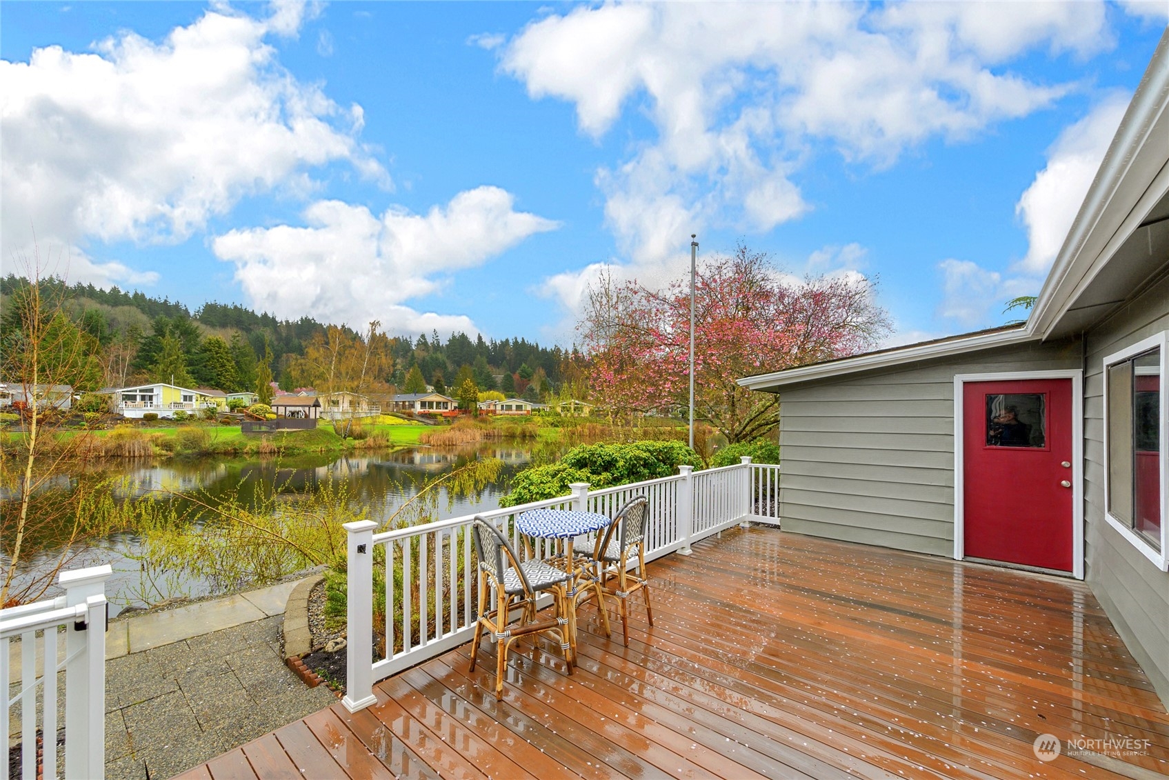 23727 Lake Drive West Bothell, WA 98021 - Photo 6 of 6 Gallery Image 6