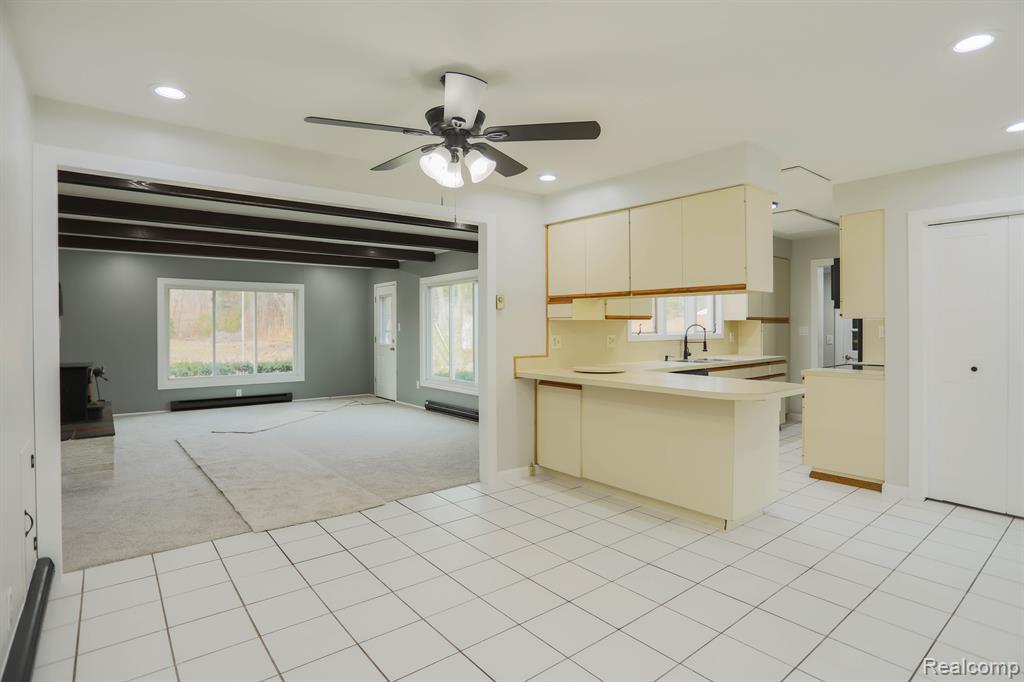 8267 21 Mile Road Shelby, MI 48317 - Photo 4 of 14