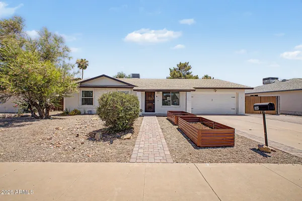 $2,595 | 855 West Lindner Avenue, Mesa, AZ 85210