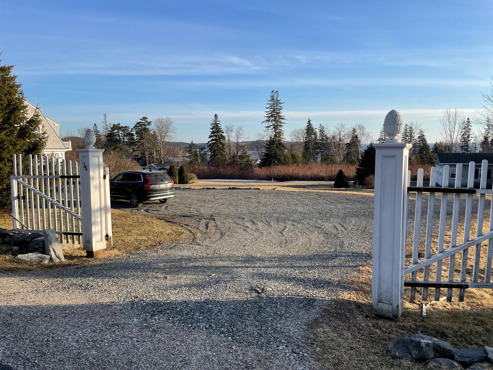 26 Madockawando Road Castine, ME 04421 - Photo 5 of 24 26 Madockawando