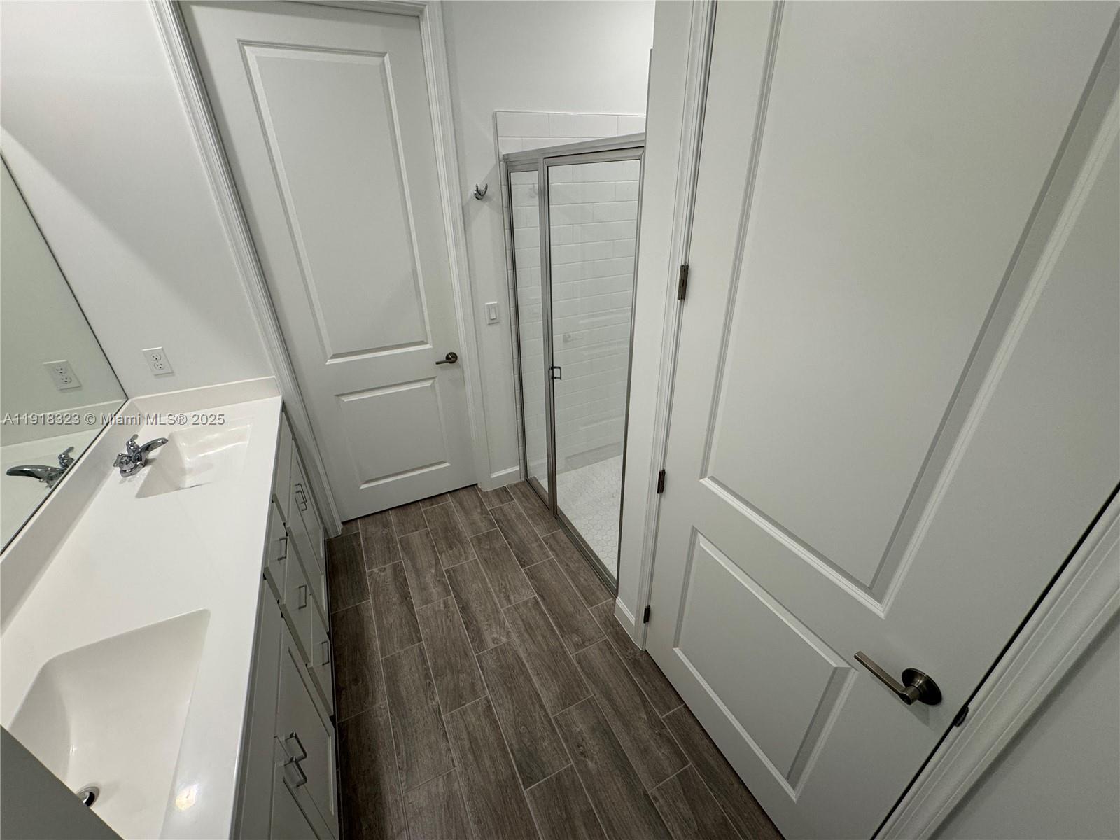 5726 Divine Drive, Unit 5726 Delray Beach, FL 33484 - Photo 28 of 44 a view of a hallway