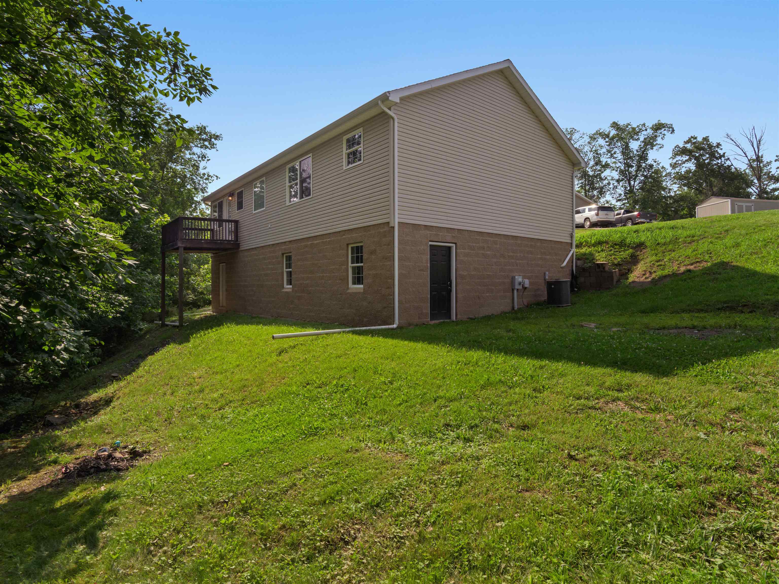 100 Oak Ridge Lane Huntington, WV 25704 - Photo 27 of 27 Gallery Image 27