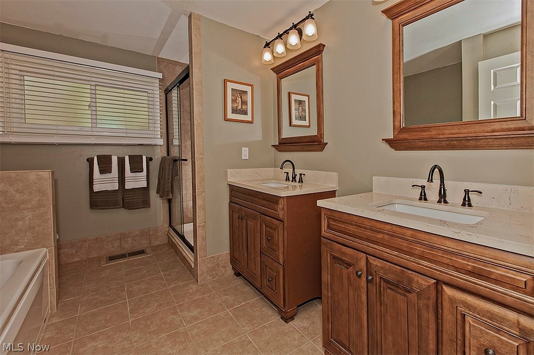 6787 Glenview Road Cleveland, OH 44143 - Photo 14 of 26 Gallery Image 14