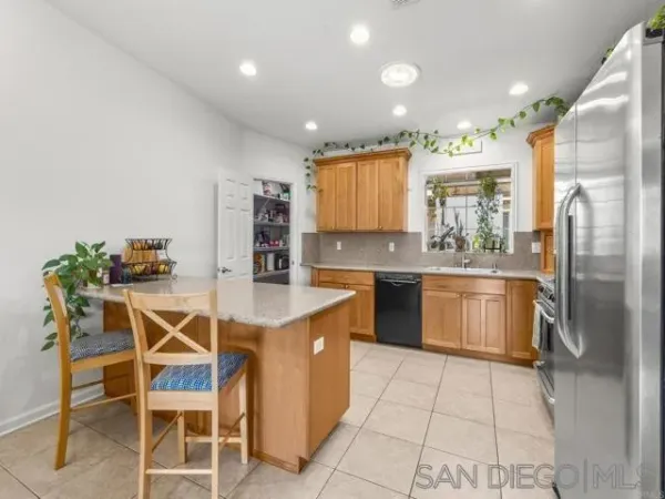 $5,000 | 1840 South Tremont Street, Oceanside, CA 92054