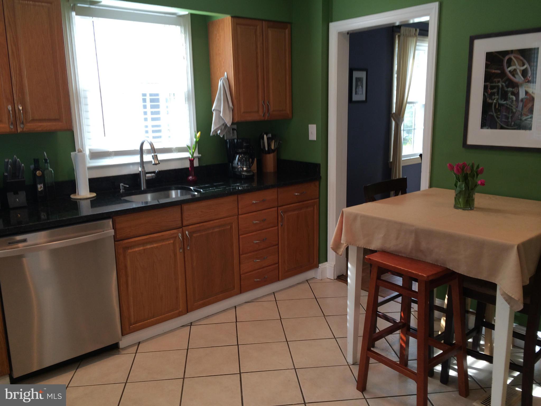 903 Litchfield Road Baltimore, MD 21239 - Photo 15 of 30 Kitchen