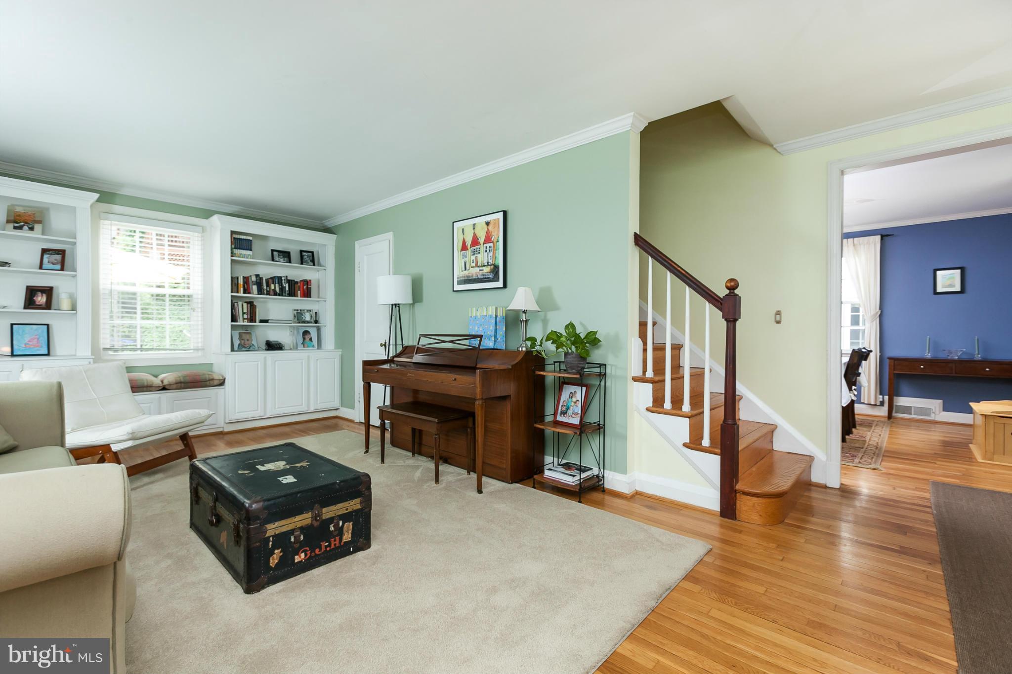 903 Litchfield Road Baltimore, MD 21239 - Photo 3 of 30 Living Room
