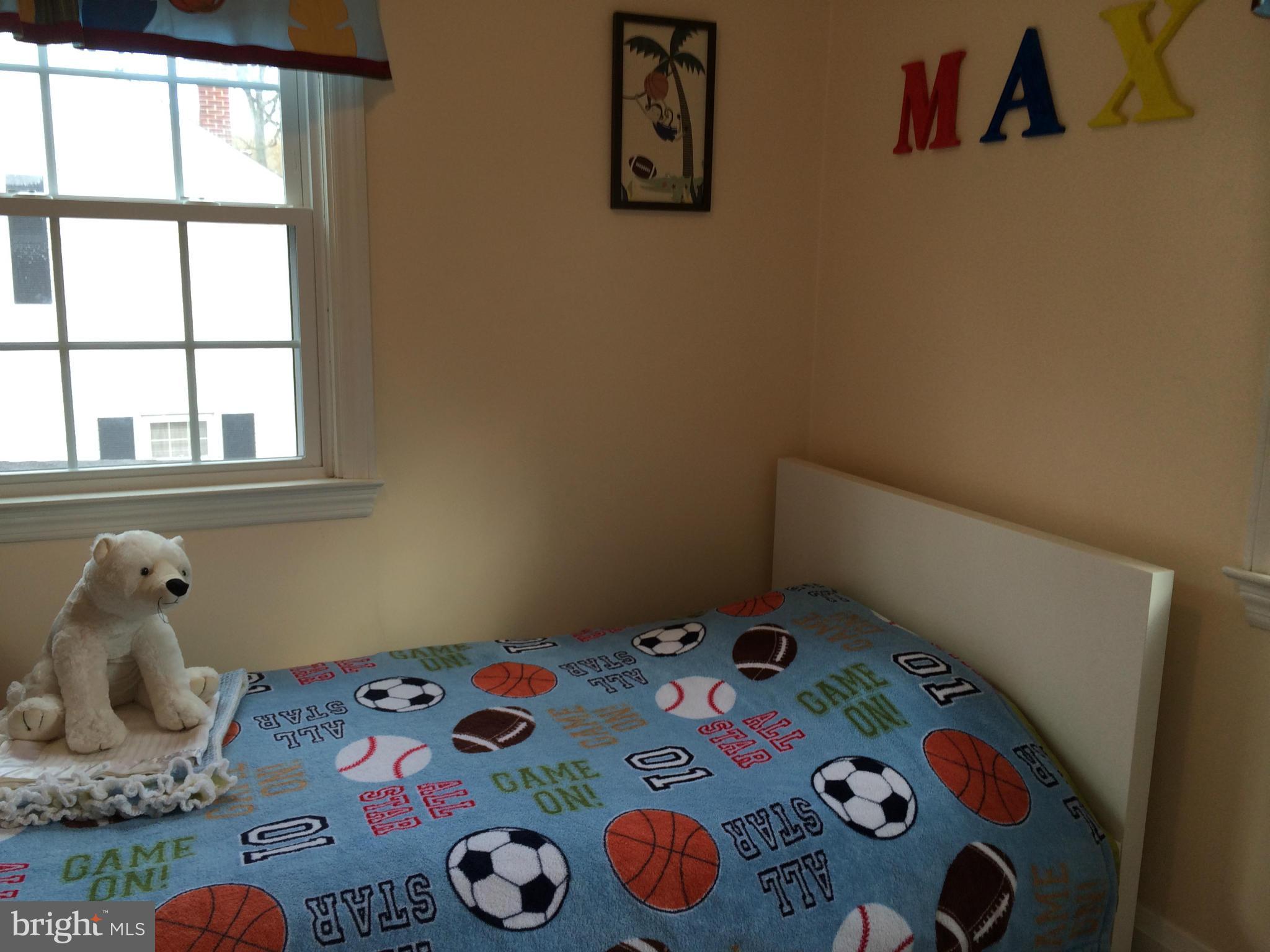 903 Litchfield Road Baltimore, MD 21239 - Photo 21 of 30 Bedroom