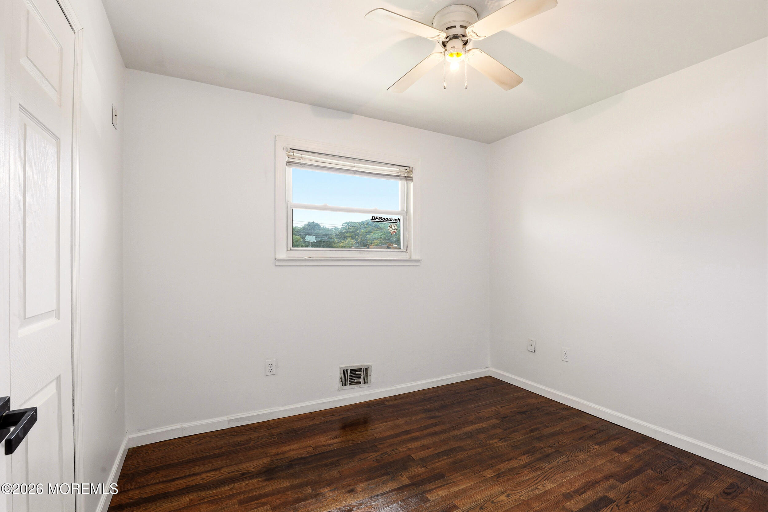 1106 Bennetts Mills Road Jackson, NJ 08527 - Photo 8 of 11 1106_Bennetts_Mills_Rd_012