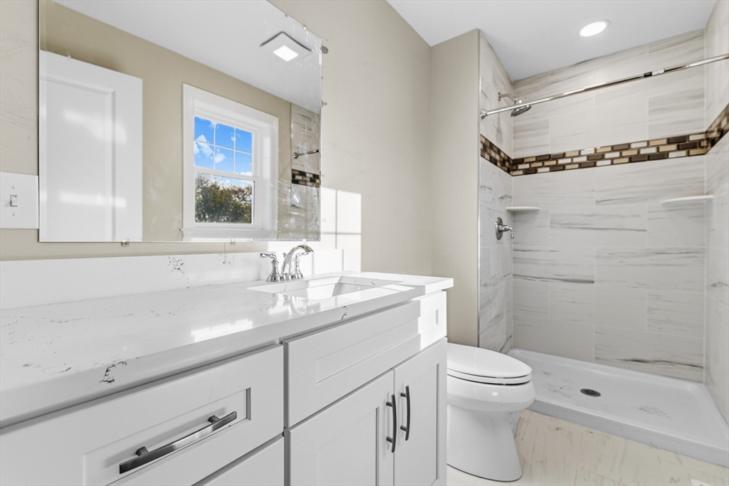 1001 Bay Street Fall River, MA 02724 - Photo 20 of 37