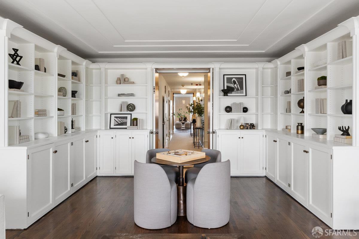 1101 Green Street, Unit 1801 San Francisco, CA 94109 - Photo 34 of 45 a bathroom with a sink and a mirror