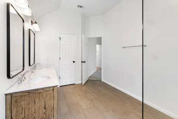 $3,300 | 54 Legend Mill Court, The Woodlands, TX 77382